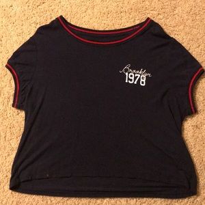 Navy Aeropostale Cropped T-Shirt